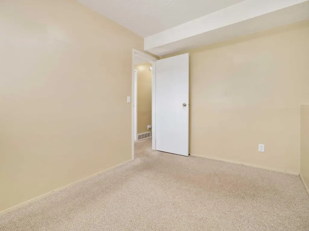 269 Laval Boulevard W Lethbridge AB T1K 4E2