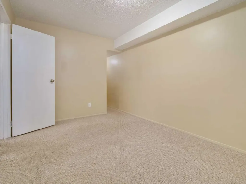 269 Laval Boulevard W Lethbridge AB T1K 4E2