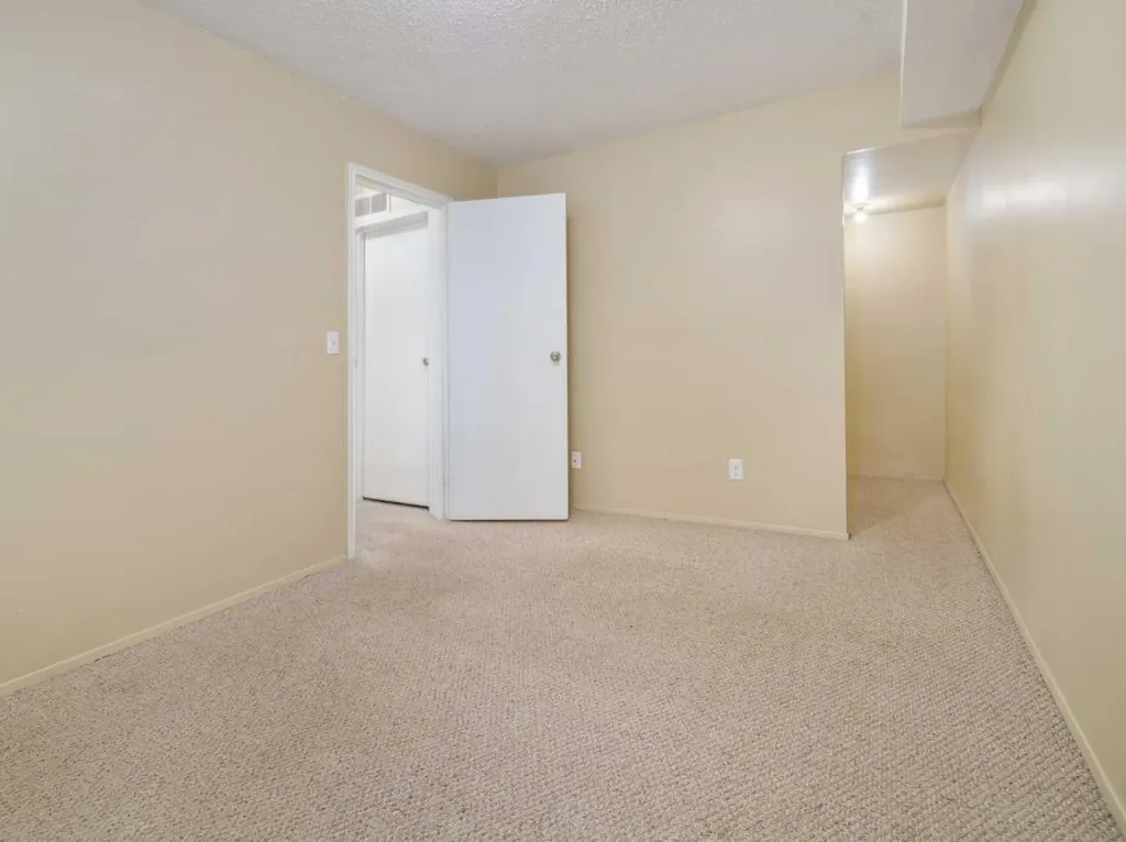 269 Laval Boulevard W Lethbridge AB T1K 4E2