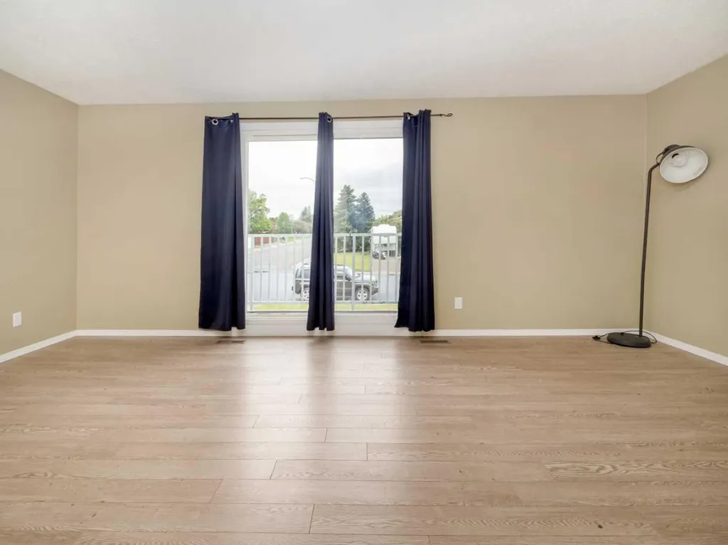 269 Laval Boulevard W Lethbridge AB T1K 4E2