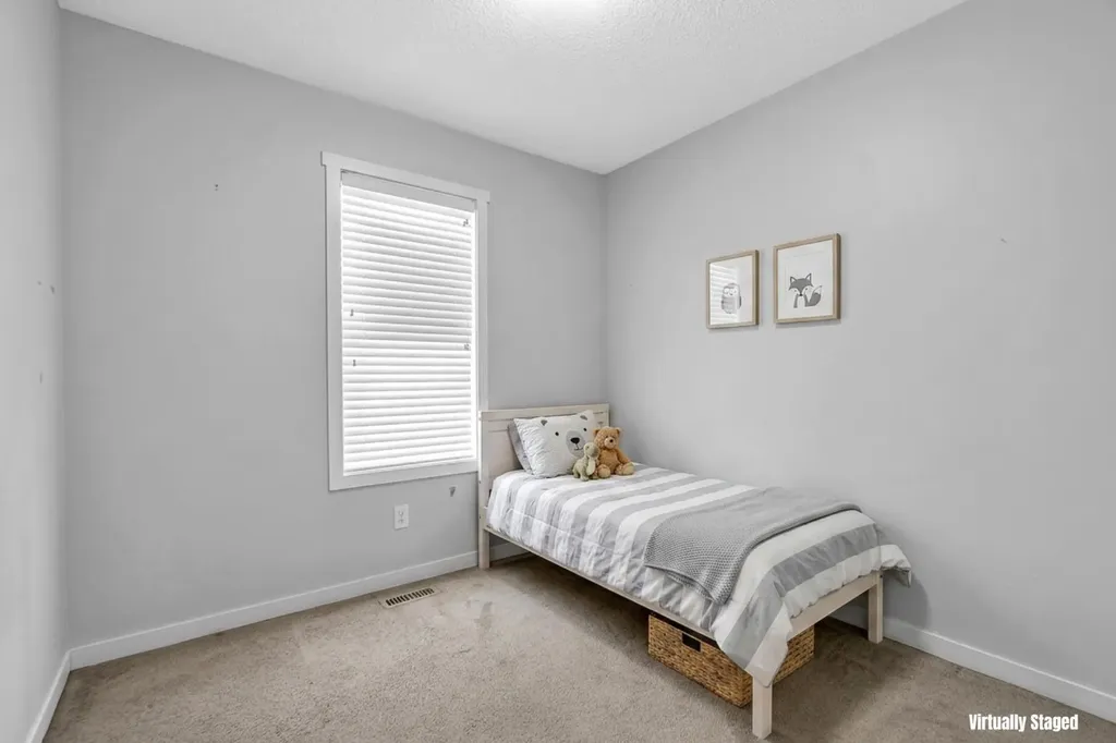 425 Copperpond Landing SE Calgary AB T2Z1G6