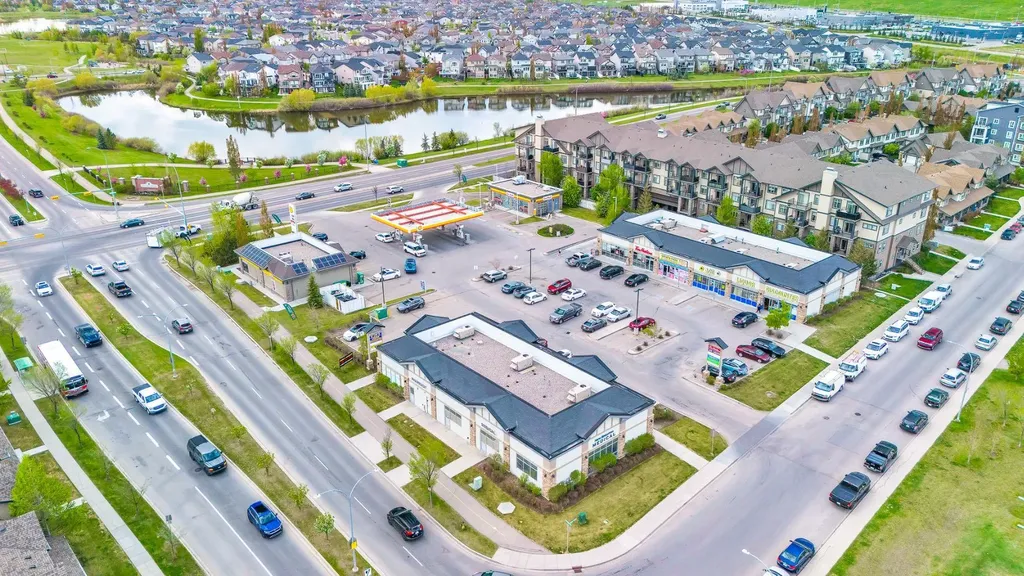 425 Copperpond Landing SE Calgary AB T2Z1G6
