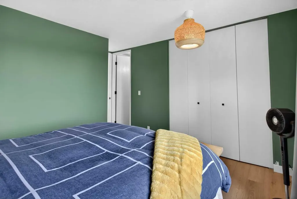 48 Shawcliffe Place Calgary AB T2Y 1H5