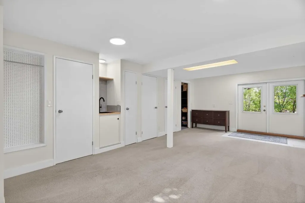 48 Shawcliffe Place Calgary AB T2Y 1H5