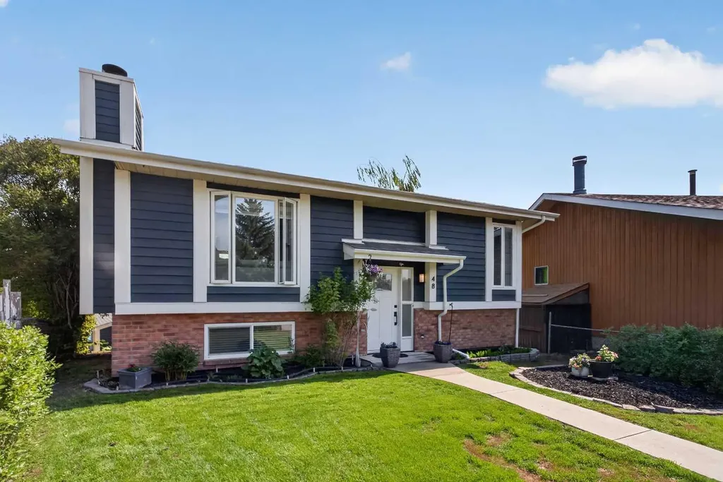 48 Shawcliffe Place Calgary AB T2Y 1H5