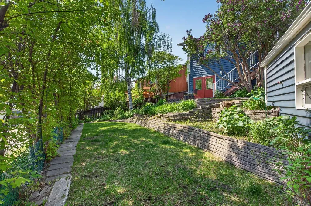48 Shawcliffe Place Calgary AB T2Y 1H5