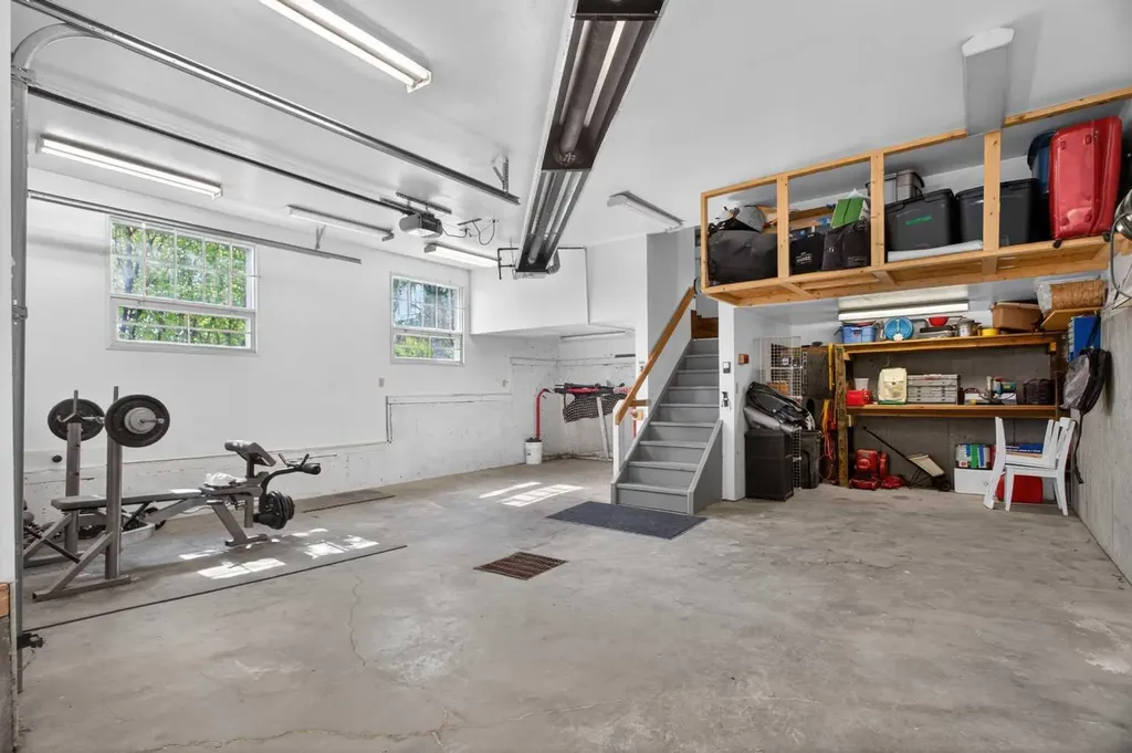 48 Shawcliffe Place Calgary AB T2Y 1H5