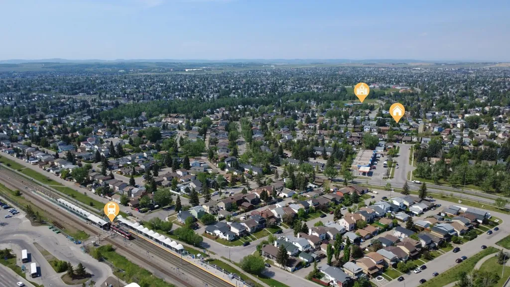48 Shawcliffe Place Calgary AB T2Y 1H5