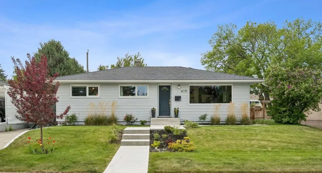 419 40 Street SW Calgary AB T3C1V9