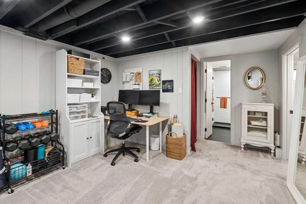 419 40 Street SW Calgary AB T3C1V9