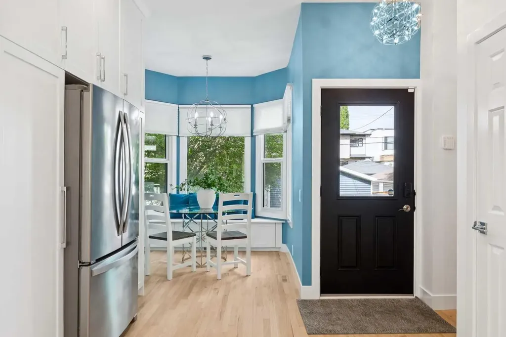 329 10a Street NW Calgary AB T2N 1W7