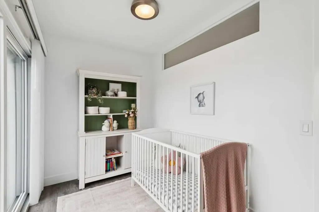 329 10a Street NW Calgary AB T2N 1W7