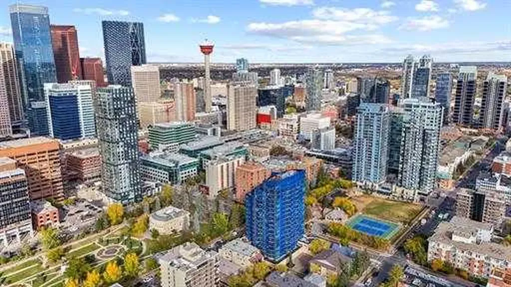 303 13 Avenue SW Calgary AB T2R0Y9