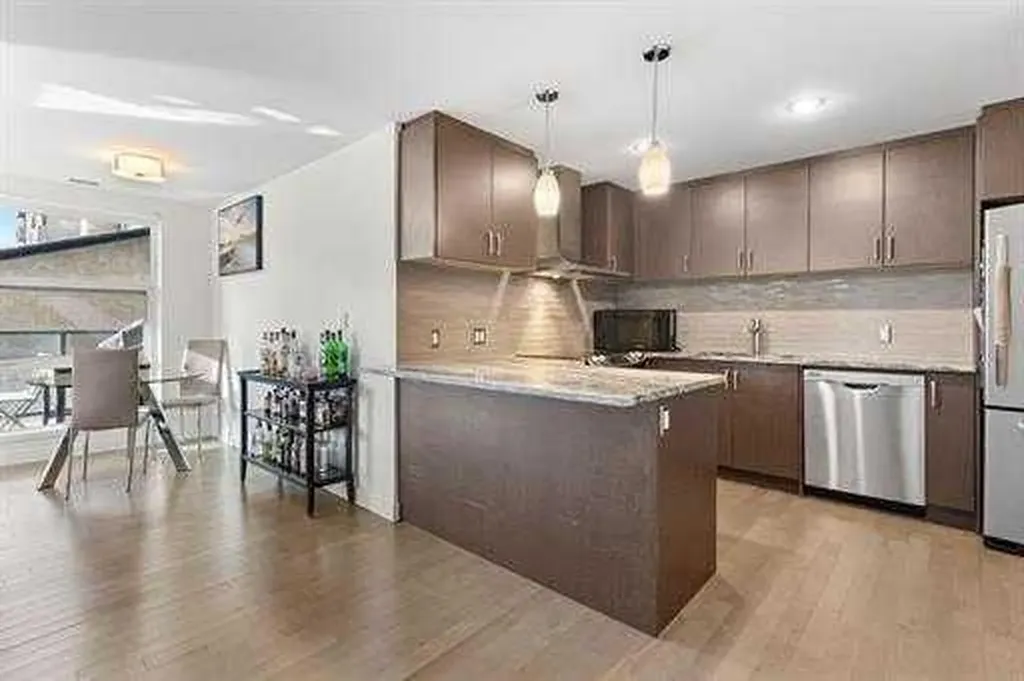 303 13 Avenue SW Calgary AB T2R0Y9