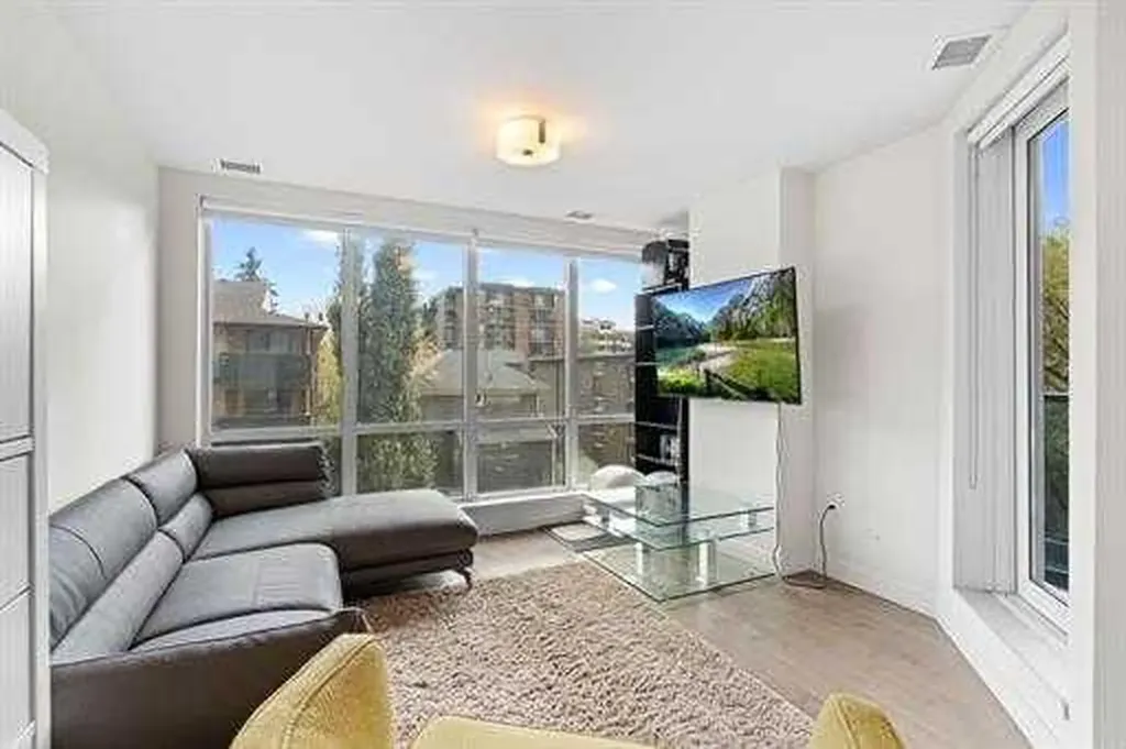303 13 Avenue SW Calgary AB T2R0Y9