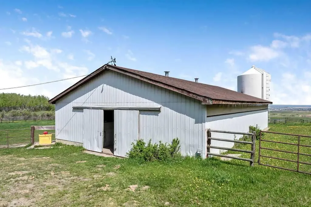 Tower Ridge Estates Rural Rocky View County AB T3Z 2M2