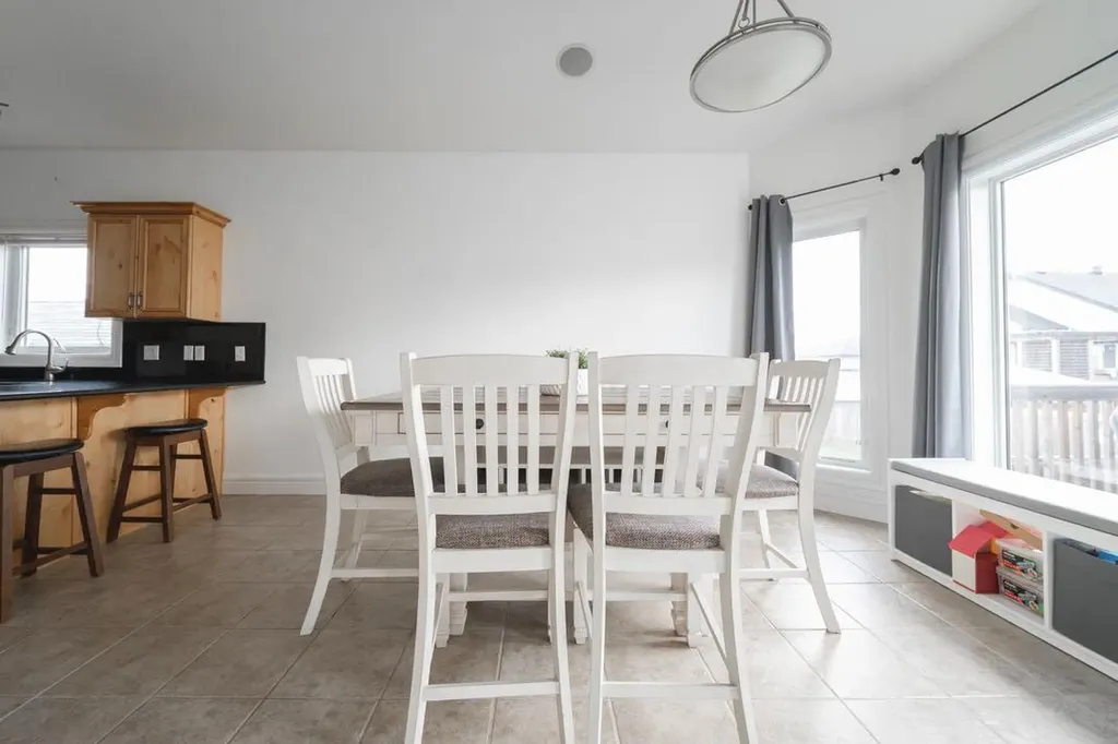 162 Pearl Bay Fort Mcmurray AB T9K 0E4