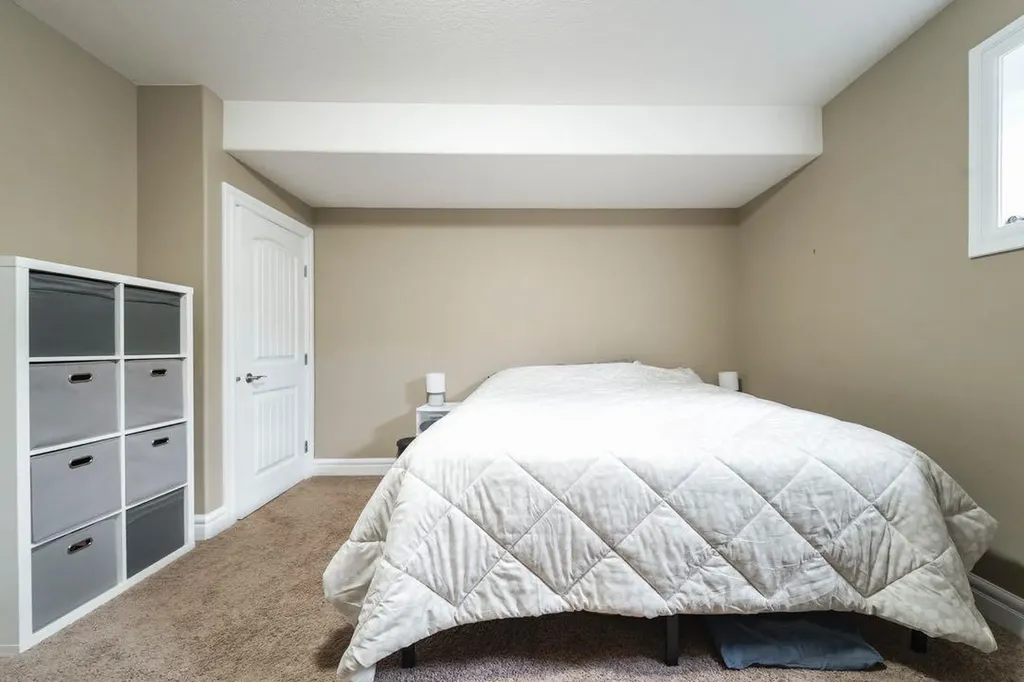 162 Pearl Bay Fort Mcmurray AB T9K 0E4