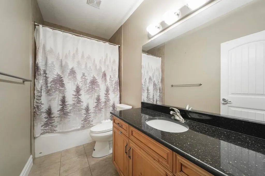 162 Pearl Bay Fort Mcmurray AB T9K 0E4