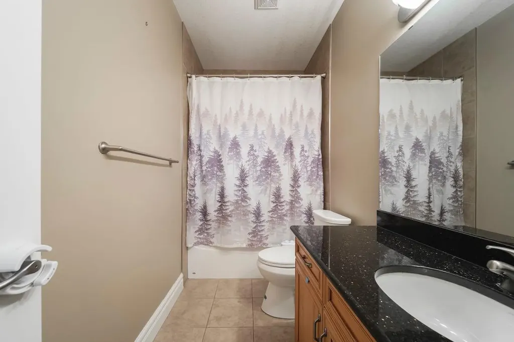 162 Pearl Bay Fort Mcmurray AB T9K 0E4