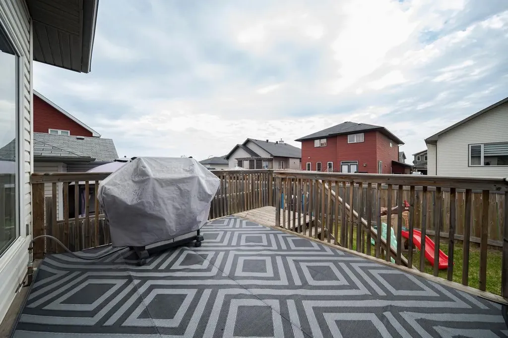 162 Pearl Bay Fort Mcmurray AB T9K 0E4
