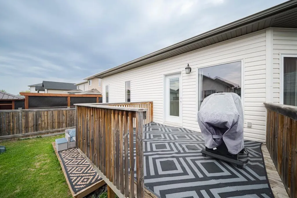 162 Pearl Bay Fort Mcmurray AB T9K 0E4