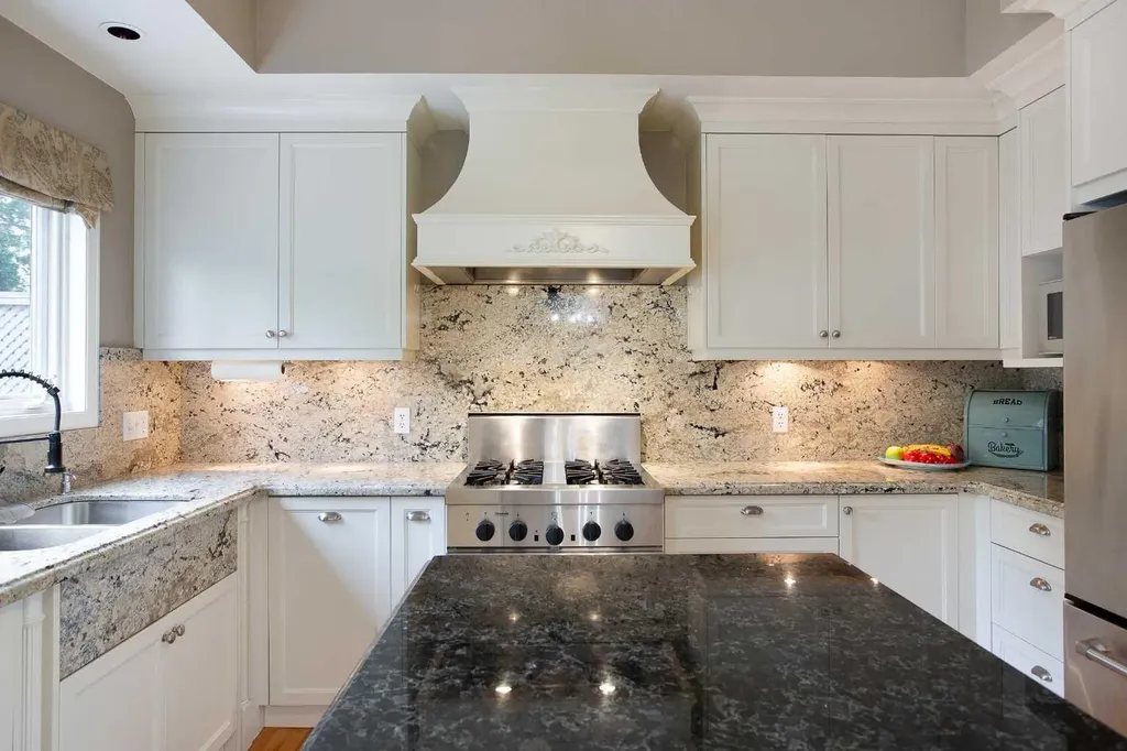 1730 7 Avenue NW Calgary AB T2N 0Z4