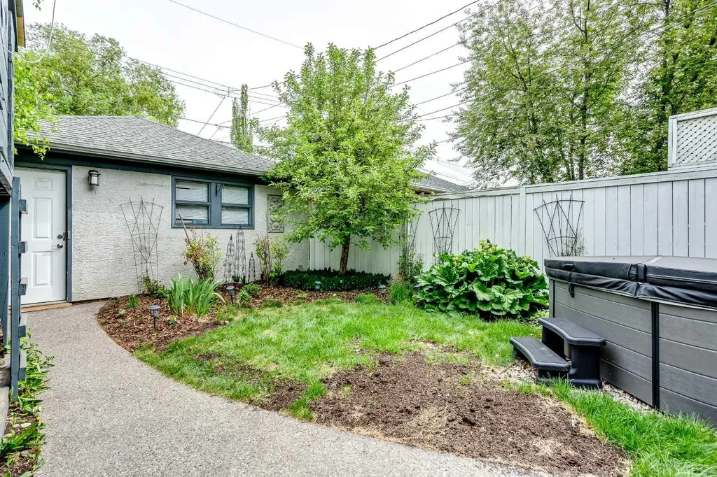1730 7 Avenue NW Calgary AB T2N 0Z4