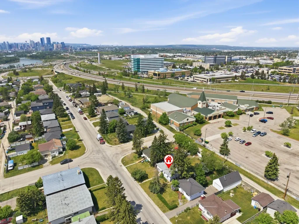 2806 9 Avenue SE Calgary AB T2A 0B9
