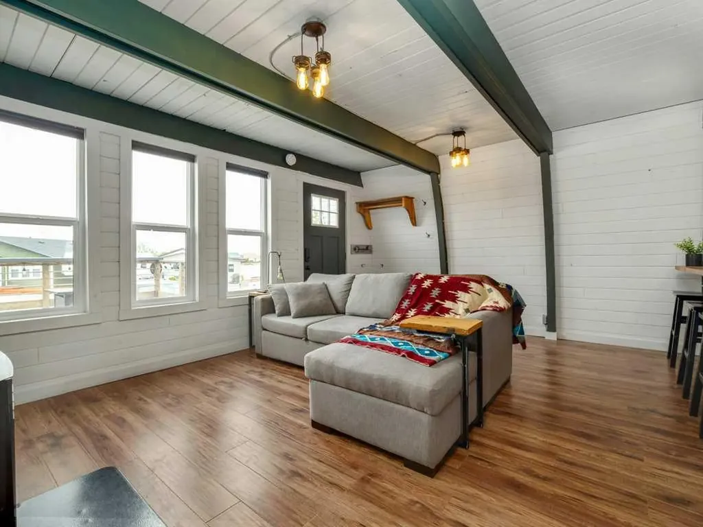 35 Mount Vista Drive Hill Spring AB T0K1E0