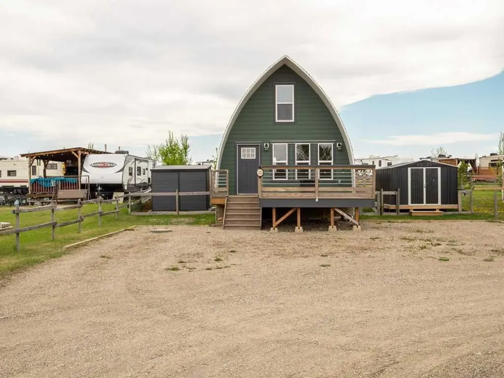 35 Mount Vista Drive Hill Spring AB T0K1E0