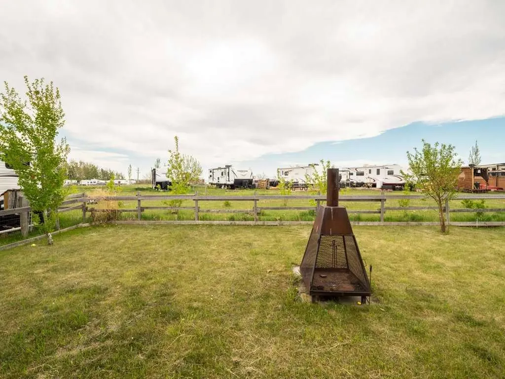 35 Mount Vista Drive Hill Spring AB T0K1E0