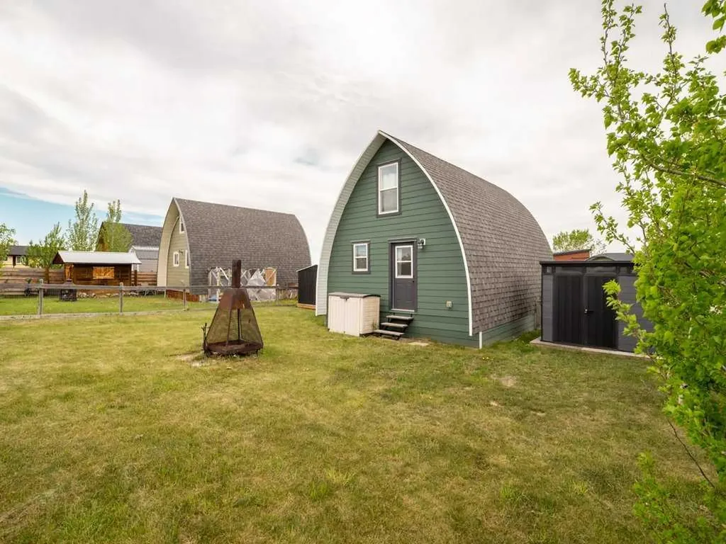 35 Mount Vista Drive Hill Spring AB T0K1E0