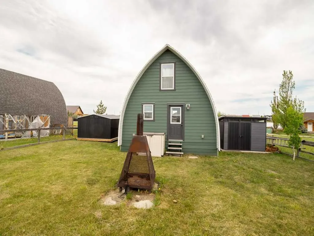 35 Mount Vista Drive Hill Spring AB T0K1E0