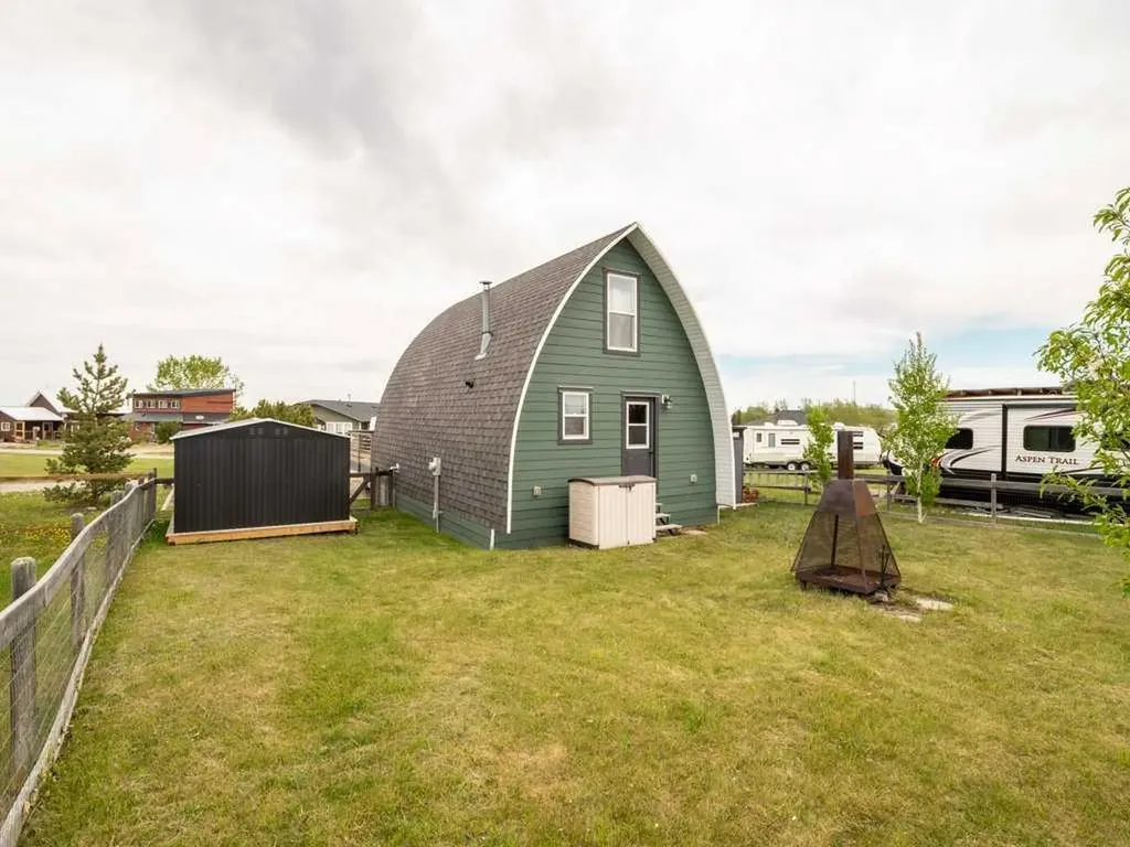 35 Mount Vista Drive Hill Spring AB T0K1E0