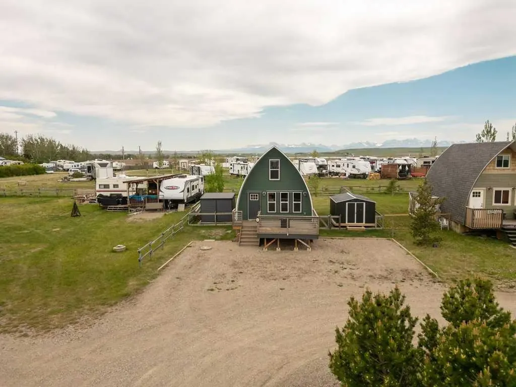 35 Mount Vista Drive Hill Spring AB T0K1E0