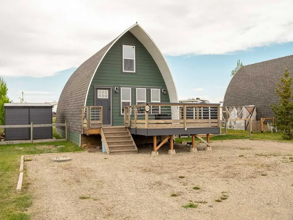 35 Mount Vista Drive Hill Spring AB T0K1E0