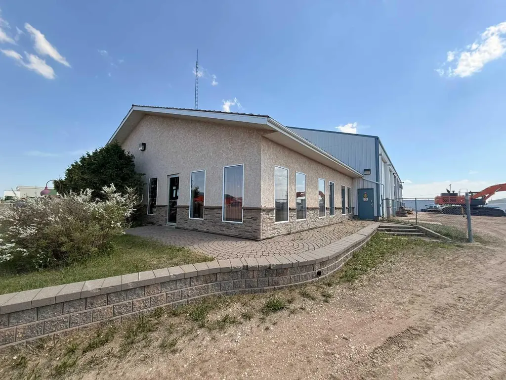 2101 17 Avenue Wainwright AB T9W 1L2