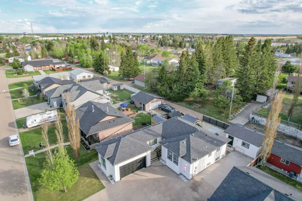 5333 55 Avenue Bashaw AB T0B 0H0