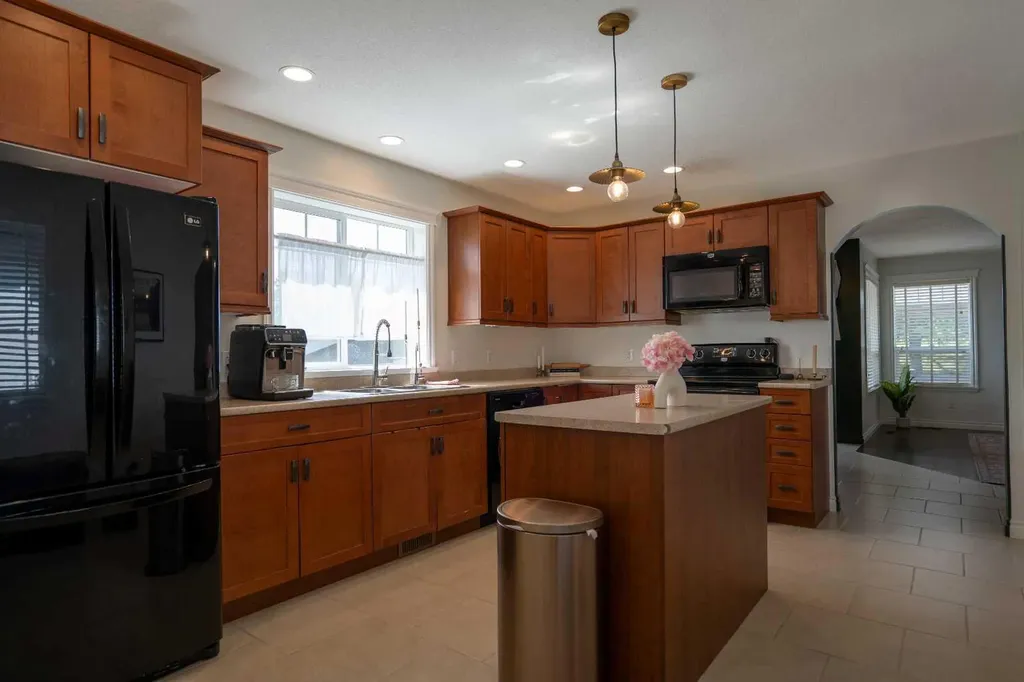 5333 55 Avenue Bashaw AB T0B 0H0