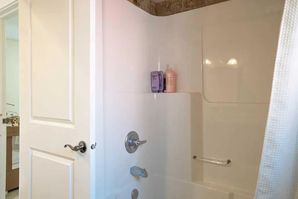 5333 55 Avenue Bashaw AB T0B 0H0