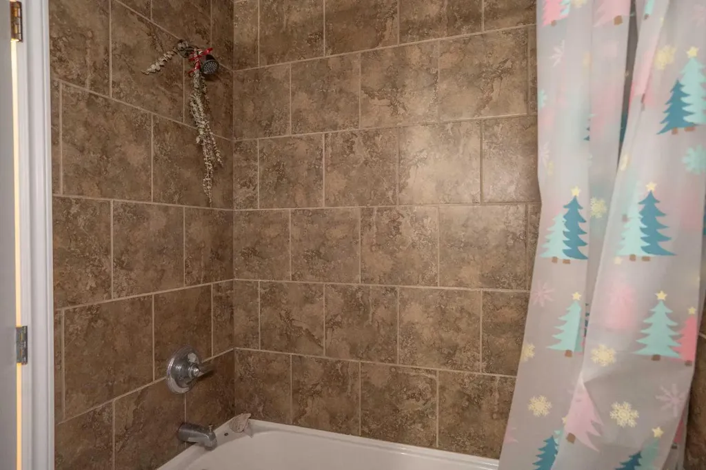 5333 55 Avenue Bashaw AB T0B 0H0
