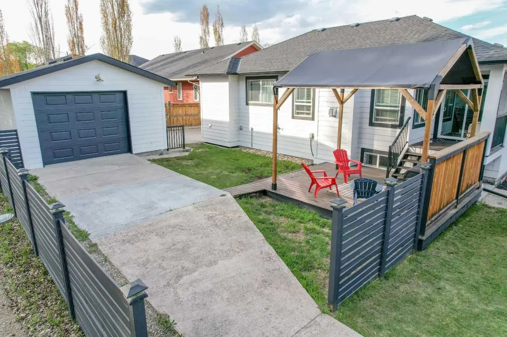 5333 55 Avenue Bashaw AB T0B 0H0