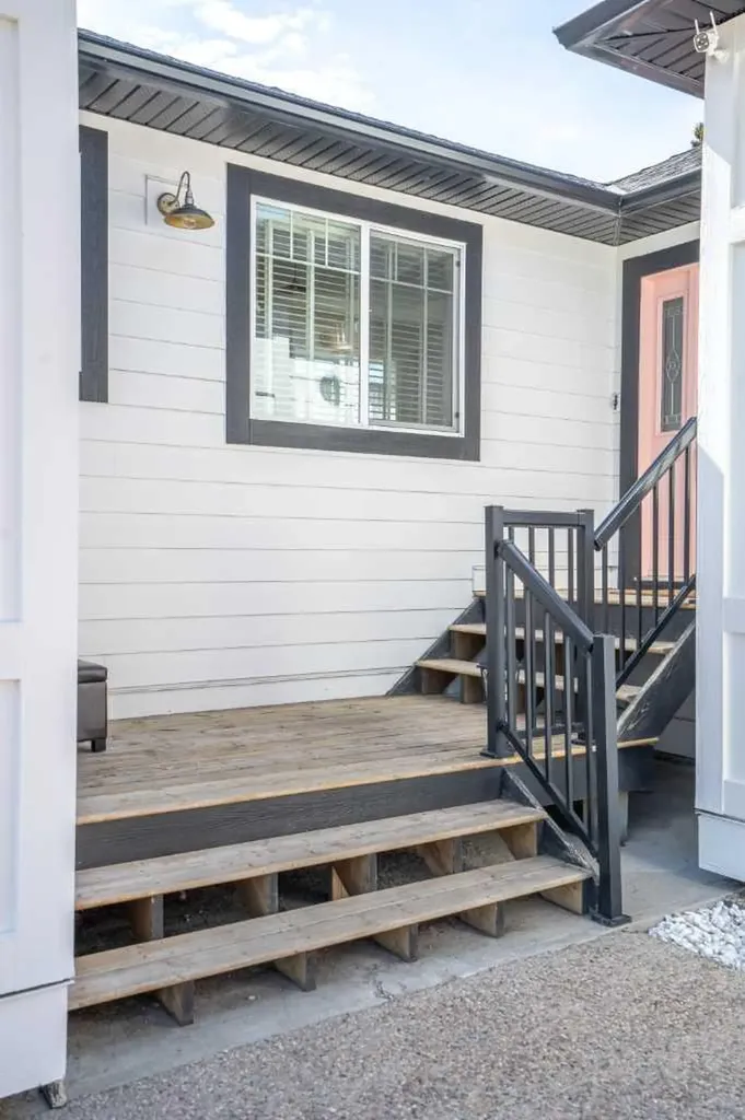 5333 55 Avenue Bashaw AB T0B 0H0