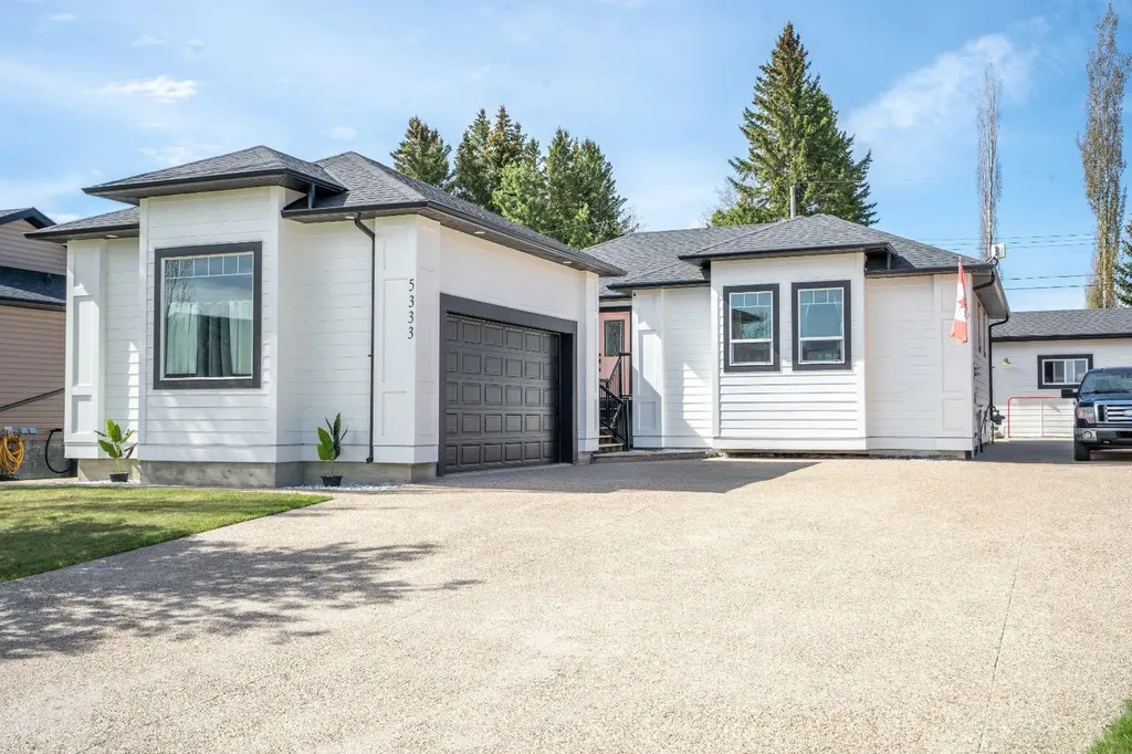 5333 55 Avenue Bashaw AB T0B 0H0