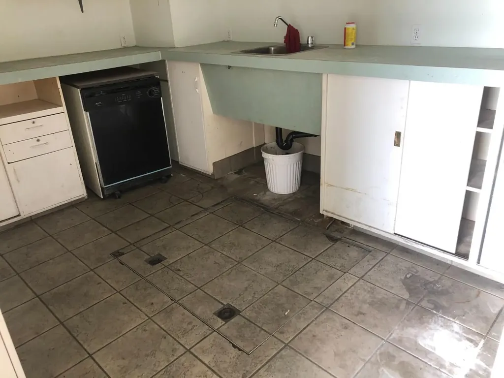 602 13 Street SE Medicine Hat AB T1A 1X3