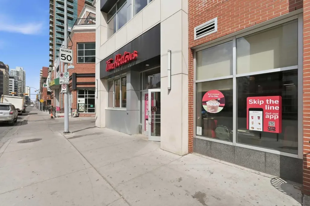 788 12 Avenue SW Calgary AB T2R0H1