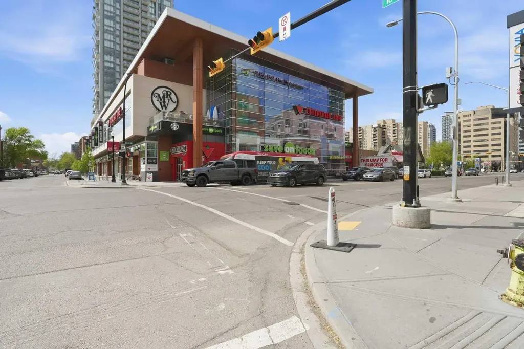 788 12 Avenue SW Calgary AB T2R0H1