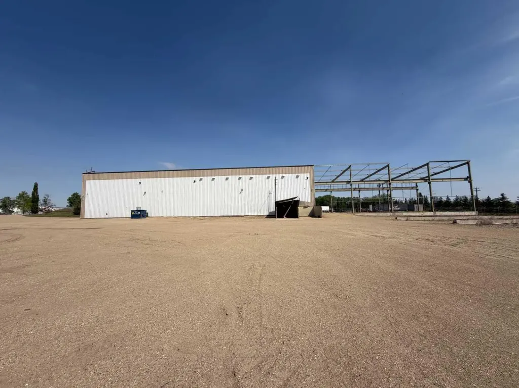 27123 Highway 597 Rural Lacombe County AB T0M 0J0