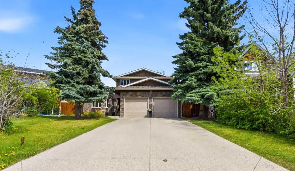 36 Varsity Estates Court NW Calgary AB T3B 5B1